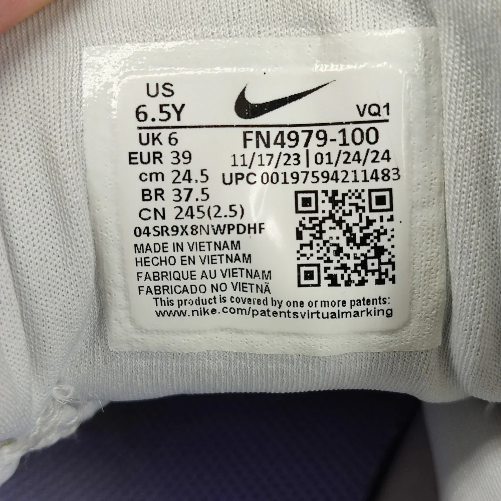 Nike‎ Running Shoes Kids 6.5Y White Star Runner 4 FN4979-100 Rainbow Laces
